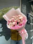Букет кустовые розы " Розовый рай" 1